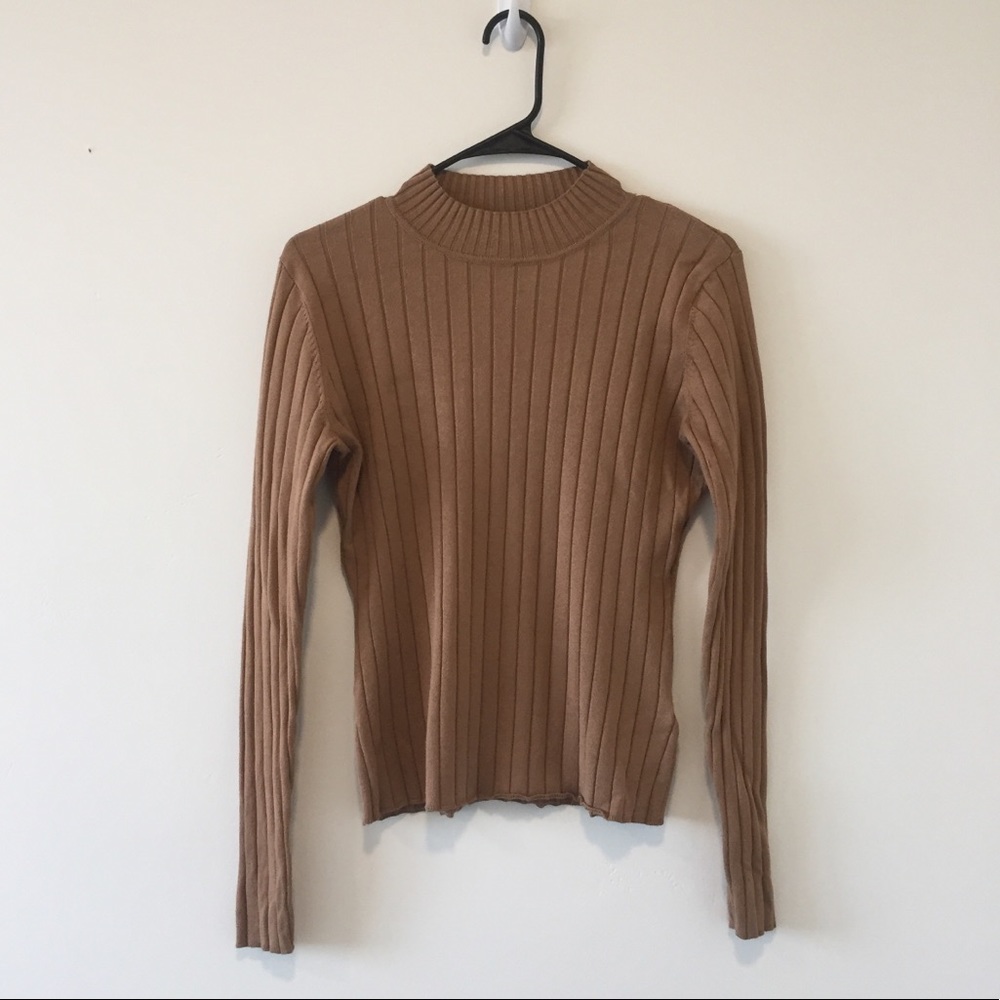 Ribbed Mock Neck Top